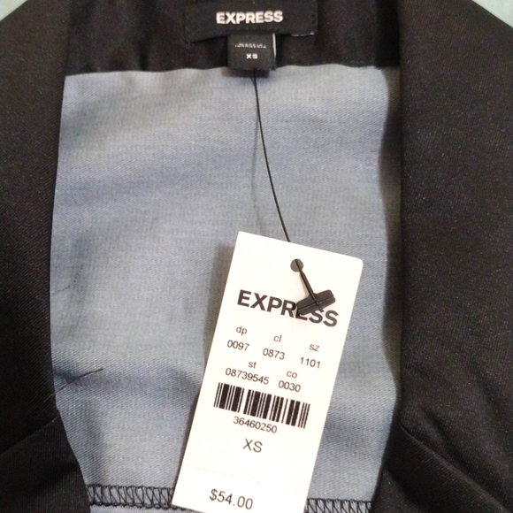 Express Boxy Button Down Shirt - Picture 2 of 9